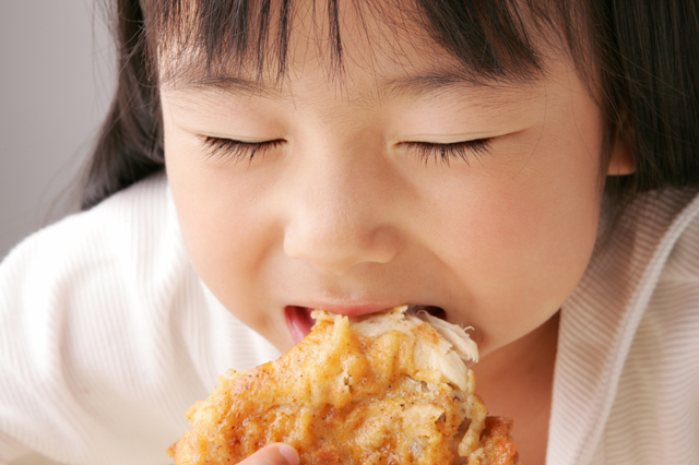 食いちぎる